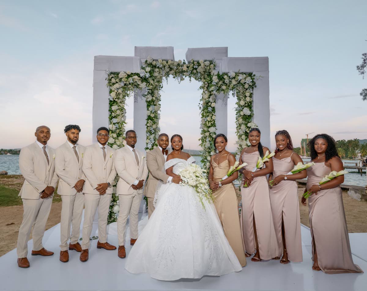 For the Thomases, there is nothing quite like the love shown by a supportive wedding party.