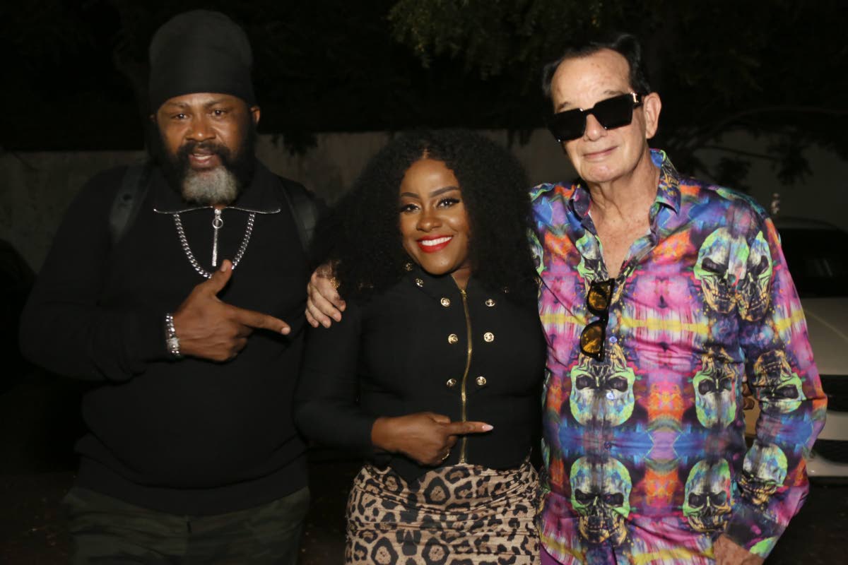 Showing their support for the man of the hour, Sizzla, are (from left) Fantan Mojah and Etana, who both graced the stage, along with Josef ‘Joe’ Bogdanovich of DownSound Entertainment.