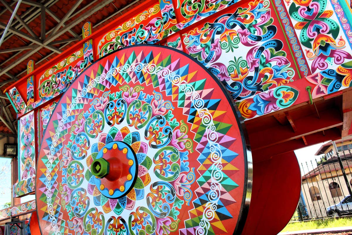 Las Carretas (oxcarts) are a national symbol of Costa Rica.