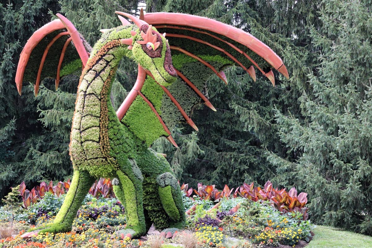 
The friendliest dragon in the kingdom, photo taken at Niagara Parks Botanical Gardens