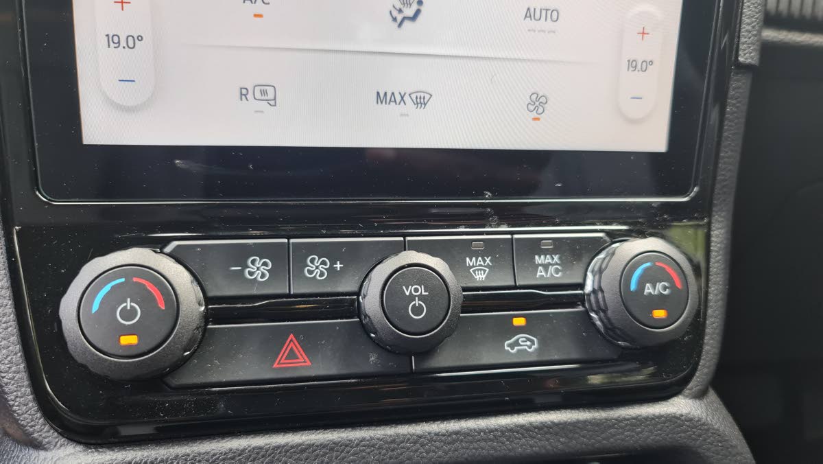 Embark on a journey where style meets functionality – the Ford Ranger Wildtrak awaits your command.