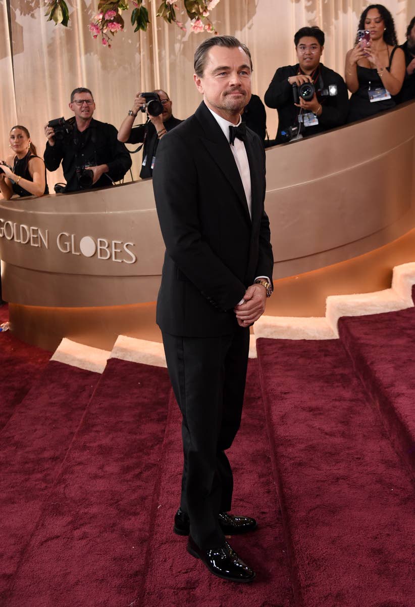 Leonardo DiCaprio keeps it simple in a classic Dior tux. 