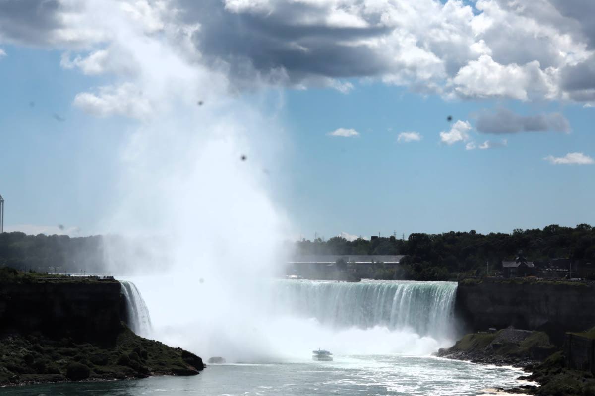 The majestic Niagara Falls