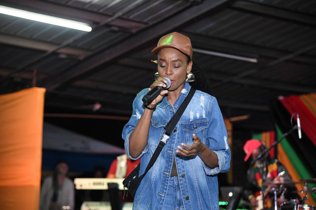 A rare performance from Cherine Anderson.