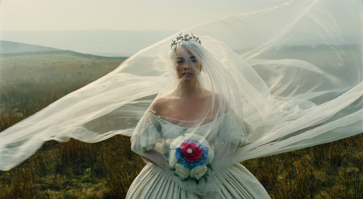 Margot Robbie, who plays the role of Catherine Earnshaw in ‘Wuthering Heights’, appears in a wedding scene.