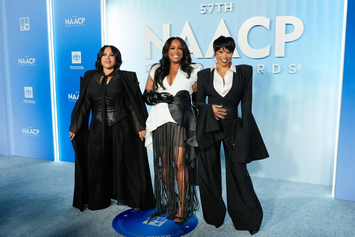 Hip-hop trailblazers Salt-N-Pepa and NAACP Image Awards Hall of Fame inductees – Cheryl ‘Salt’ James, Deidra ‘Spinderella’ Roper, and Sandra ‘Pepa’ Denton – wore coordinated looks by Anthony Lattimore.