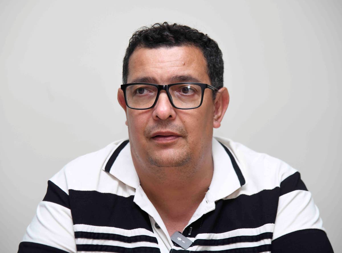  Alvarez Luna