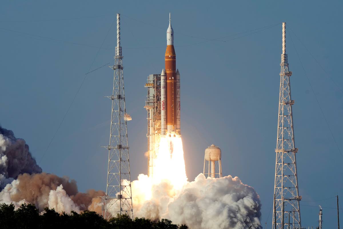 NASA's Artemis II moon rocket lifts off from the Kennedy Space Center's Launch Pad 39-B on April 1, 2026, in Cape Canaveral, Fla. (AP Photo/Chris O'Meara)