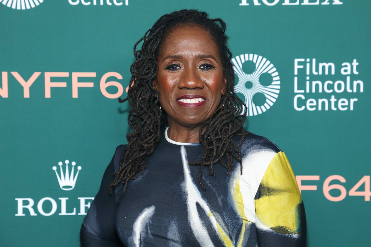 Sherrilyn Ifill embraces bold patterns in an abstract graphic-print look at the premiere of ‘14th’.