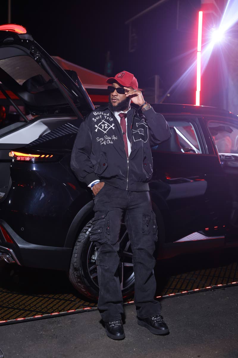Media Personality Kareem ‘Bwoyatingz’ Weathers puts his own spin on business smart.