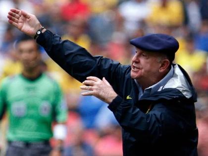 America’s coach Manuel Lapuente gestures during a Mexican soccer league match against Necaxa in Mexico City, Mexico, Sunday, August 29, 2010. 