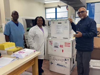 Consultant Haematologist-Oncologist at Health Services Authority in the Cayman Islands, Dr Lundie Richards, with staff at the National Blood Transfusion Service (Blood Bank) in Jamaica. The country donated a supply of blood and plasma to Jamaica following 