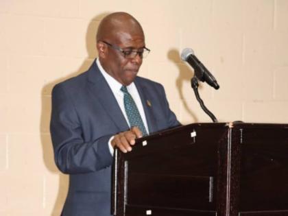 CMC Roland ‘Patel’ Matthews, St Vincent and the Grenadines’ consul general to the United State, addressing the town hall meeting. 