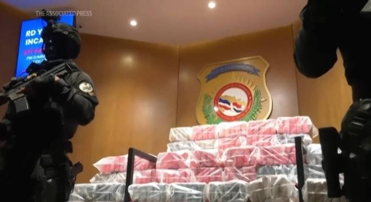 At a press conference, the Dominican Republic’s National Directorate for Drug Control said it recovered 377 packages of cocaine from the boat which was allegedly carrying 1,000 kilogrammes of the drug.