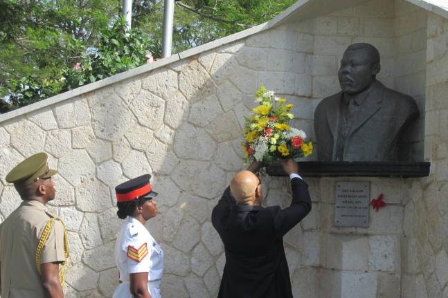 Governor General Sir Patrick Allen laying a wreath at the monument of National Hero Marcus Garvey in National Heroes Park on the occasion of Garvey’s 130th birthday in August 2017.