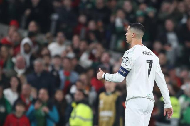 Portugal’s Cristiano Ronaldo leaves the pitch after being shown a red card during a World Cup 2026 Group F qualifying football match between Ireland and Portugal in Dublin, Thursday, November 13, 2025. 