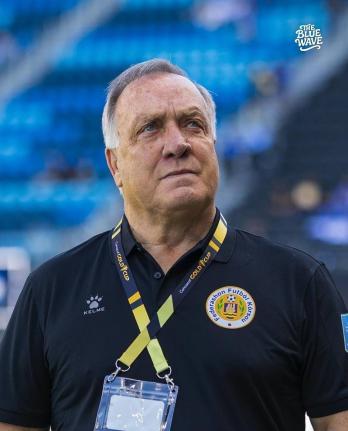 Head coach of Curacao Dick Advocaat.