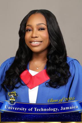 Abigayle Edgar, one of three University of Technology valedictorians.