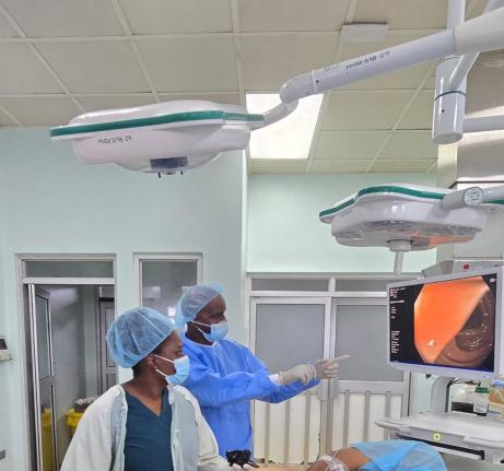 Surgical Consultant Dr Andrew Joseph’s (right) guides General Surgeon Dr Karen Colley during the hospital’s first colonoscopy procedure recently. 

