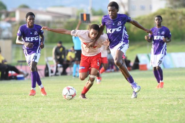 Kingston College beat Mona High 2-1 to capture their 10th ISSA Walker Cup knockout title at Stadium East on Friday.