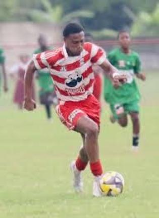 File Glenmuir’s Orel Miller scored the second goal of his team’s 2-0 win over Clarendon College in the Walker Cup final yesterday.