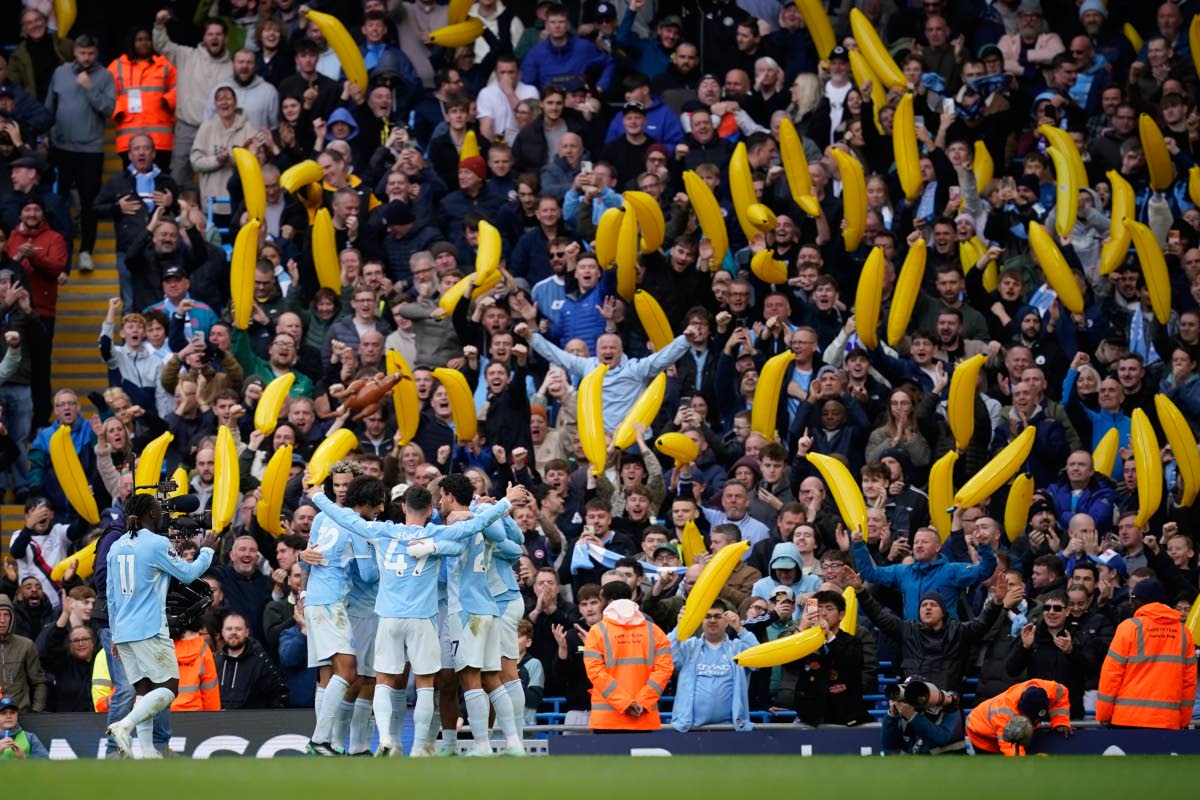 Manchester City players celebrate after Erling Haaland scored his side's second goal during the English Premier League soccer match between Manchester City and Ipswich Town, in Manchester, England, Saturday, Oct.17, 2026. (AP Photo/Dave Thompson)